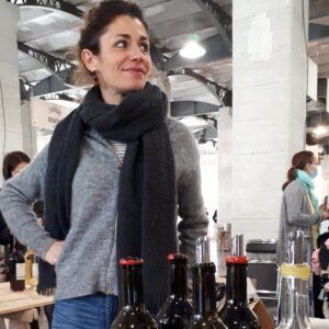 Anne Buiatti de Maison Advinam, vigneronne de Bordeaux en biodynamie et vin nature